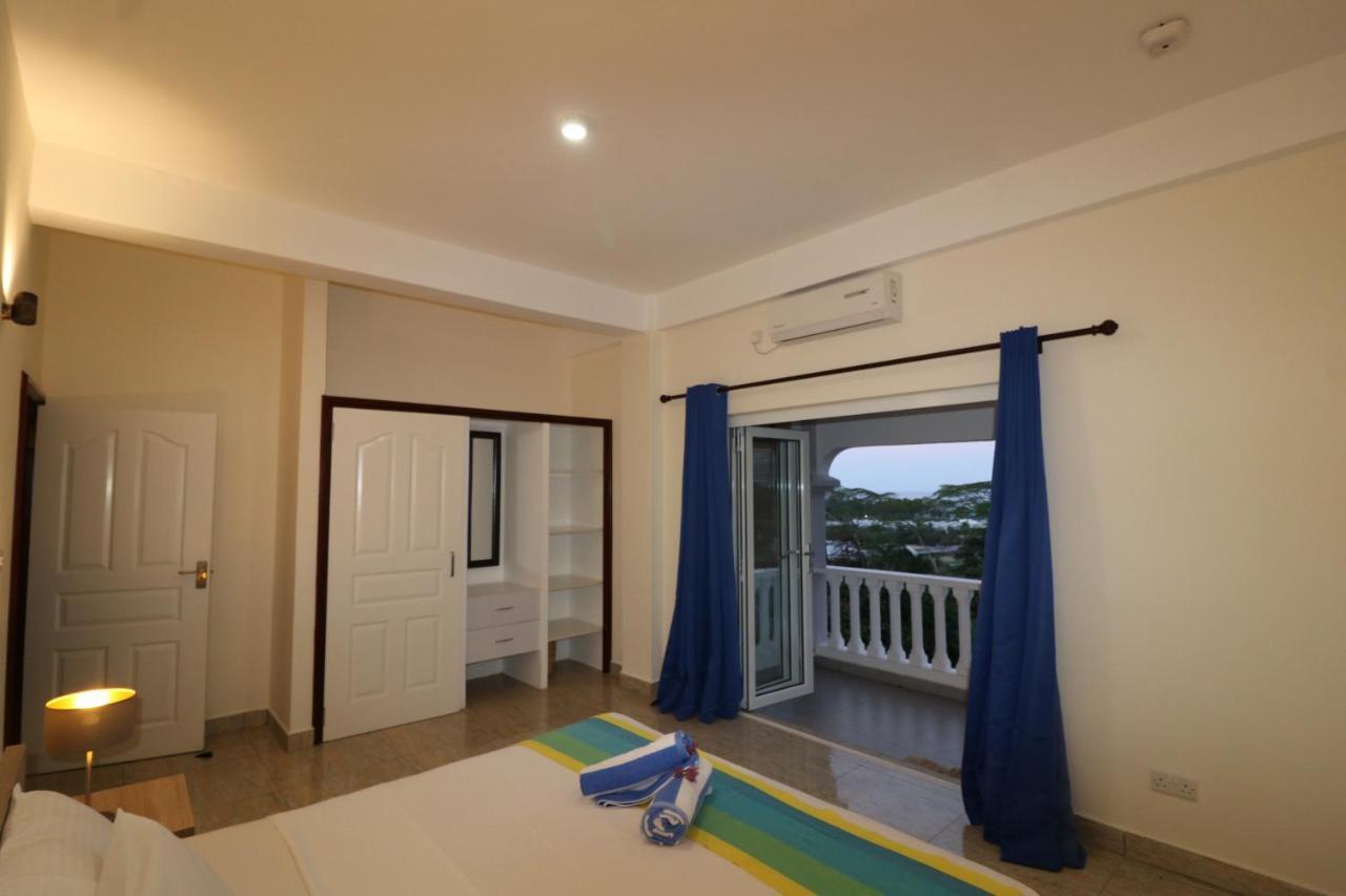 Le Ronce Villa 安塞罗亚莱 外观 照片